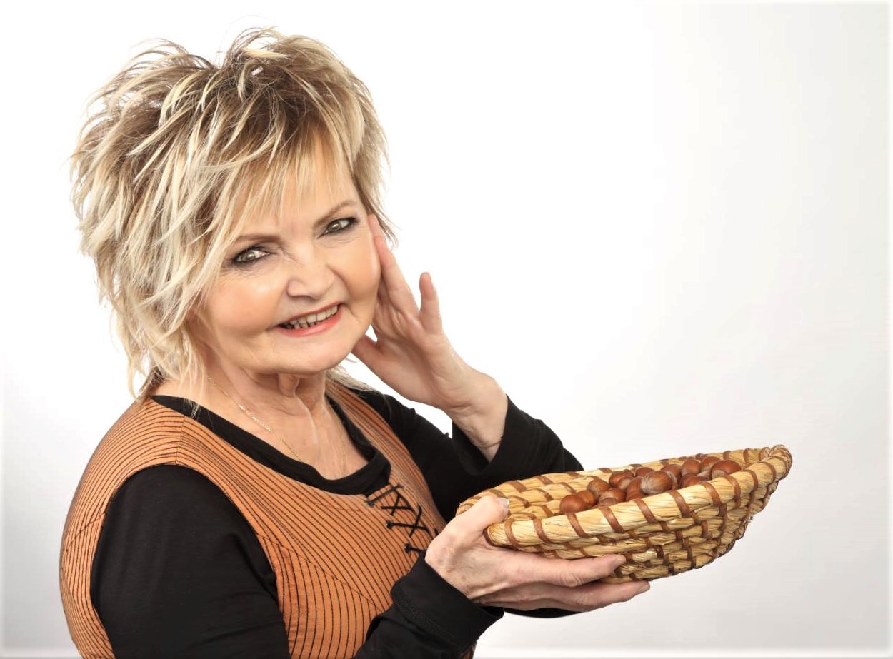 Herečka Eva Hrušková hrála první československou Popelku